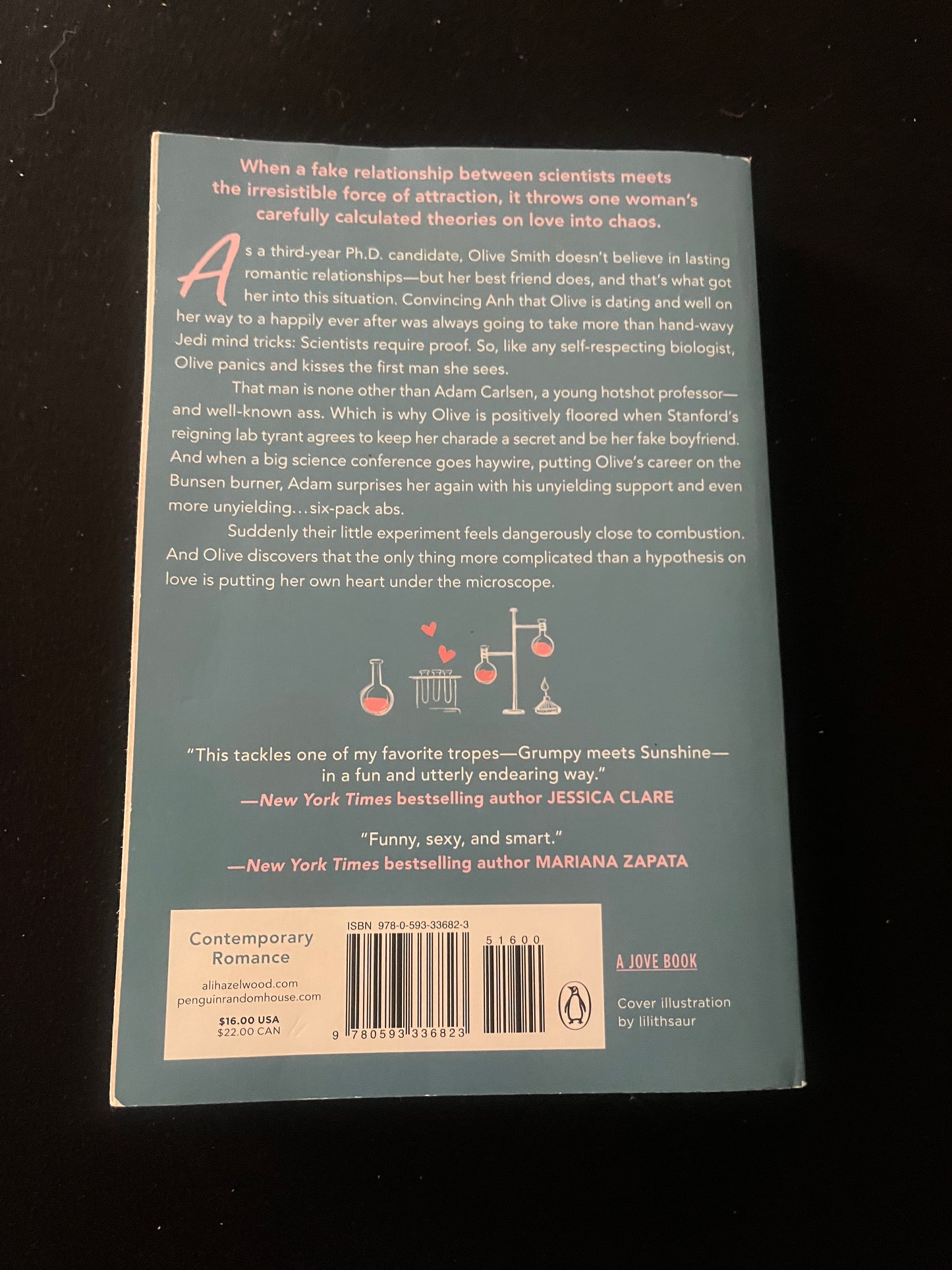 THE LOVE HYPOTHESIS by Ali Hazelwood