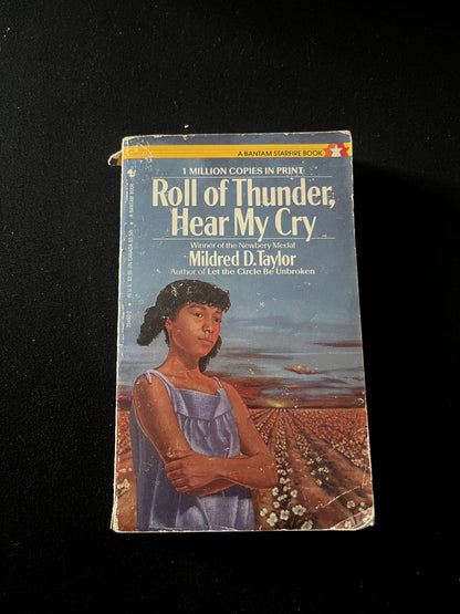 ROLL OF THUNDER HEAR MY CRY by Mildred D. Taylor