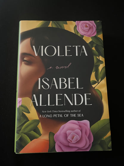VIOLETA by Isabel Allende