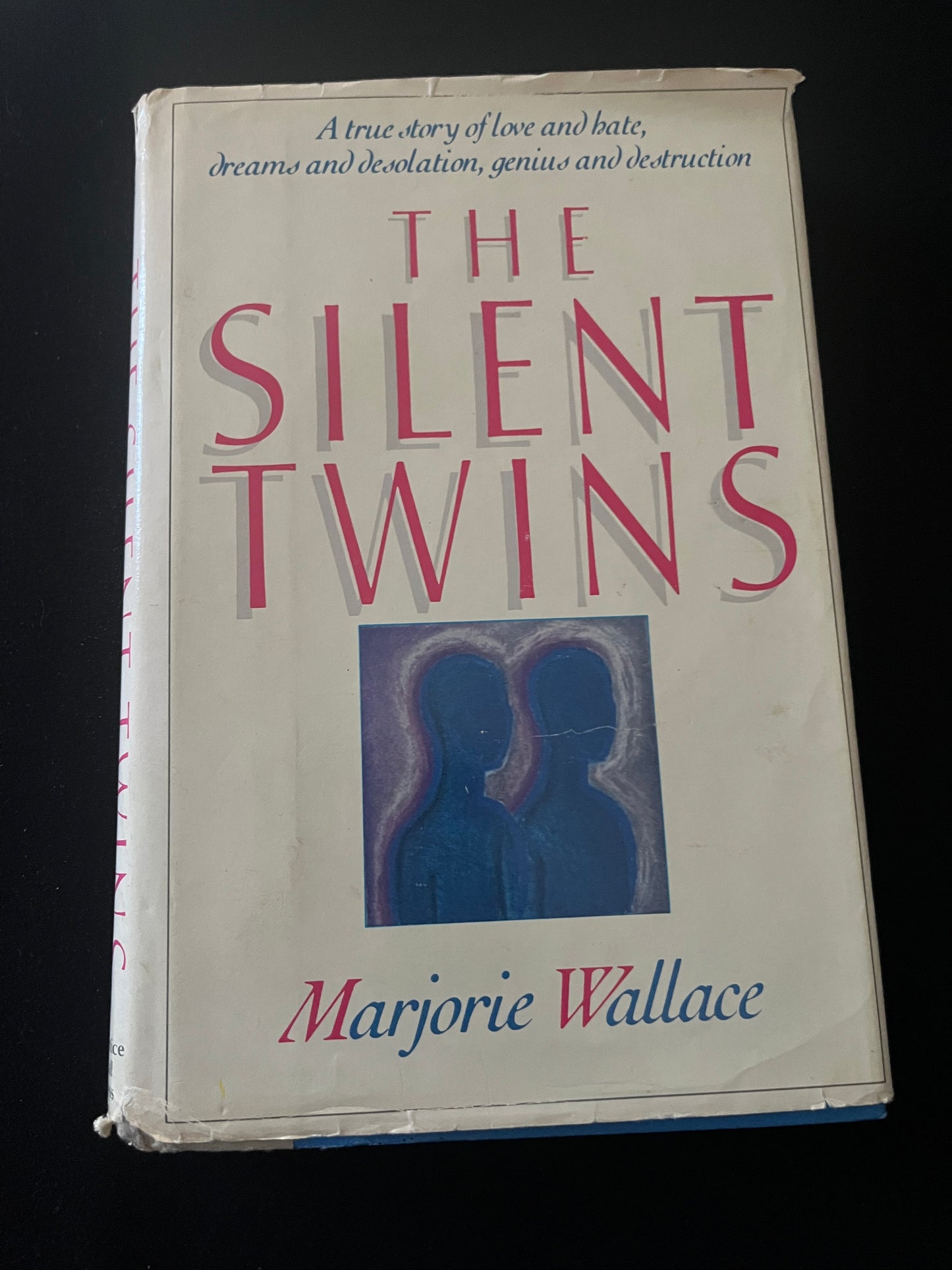 THE SILENT TWINS by Marjorie Wallace
