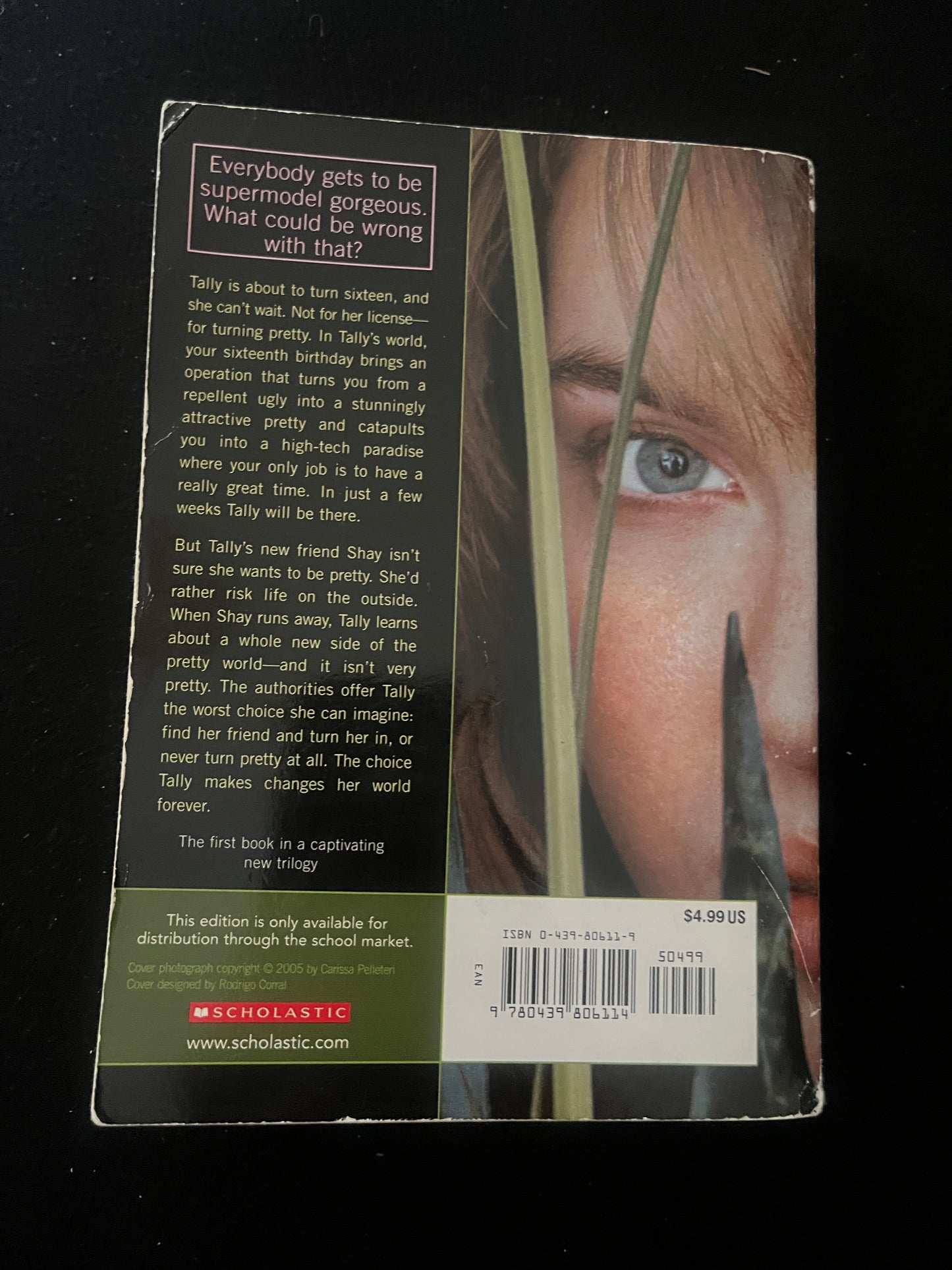 UGLIES by Scott Westerfeld