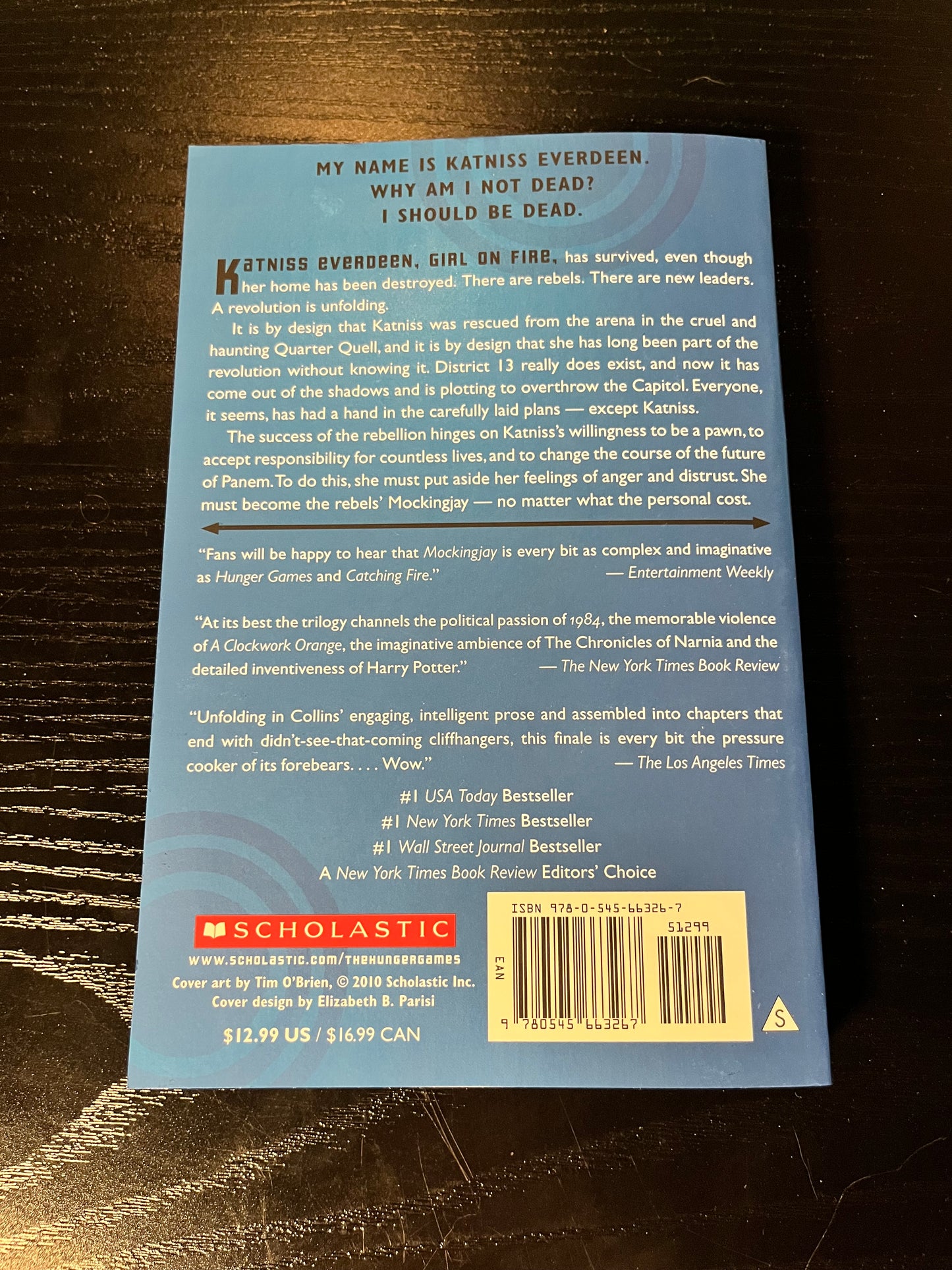 MOCKINGJAY (HUNGER GAMES, BOOK THREE) by Suzanne Collins